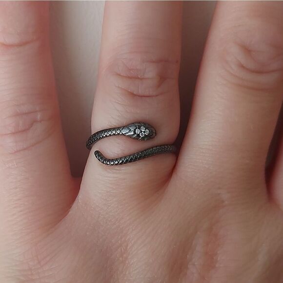 Platinum Plated 925 Sterling Silver Black Snake Ring - Picture 7 of 9
